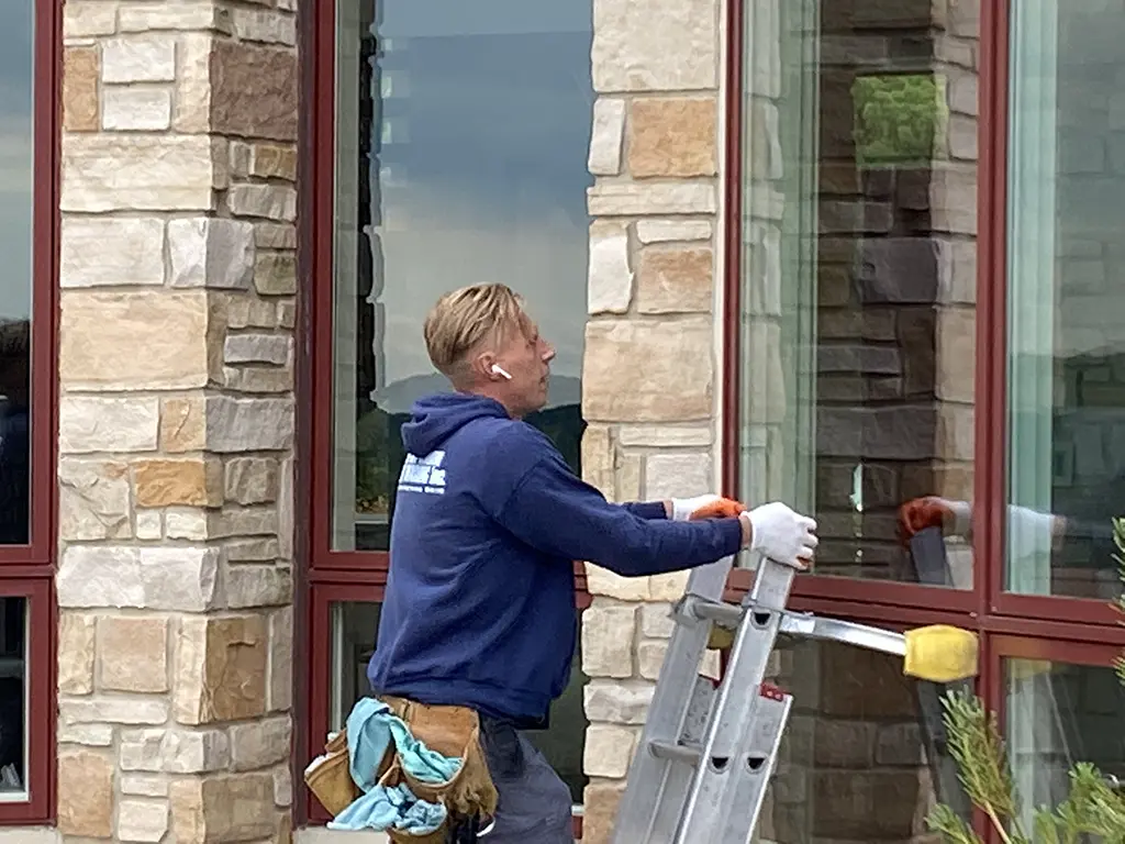 Find the Best Window Cleaning Near Me: Your 2024 Guide to Sparkling Windows